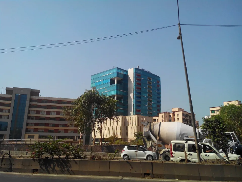 Office block and residential towers on the Eastern Express Highway side of Chembur